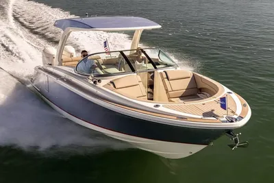 Chris-Craft Launch 31 GT
