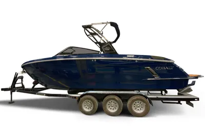 Cobalt R8 Surf