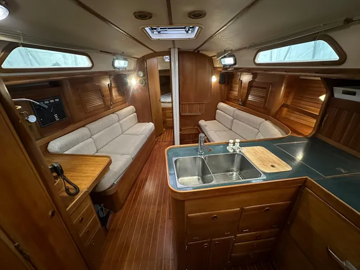 Rosy Bain Yacht Photos Pics 