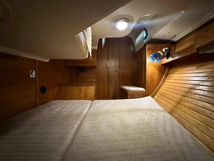 Rosy Bain Yacht Photos Pics 