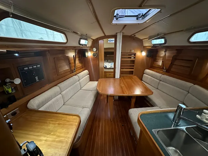 Rosy Bain Yacht Photos Pics 