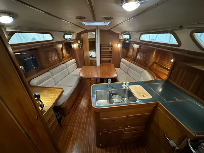 Rosy Bain Yacht Photos Pics 