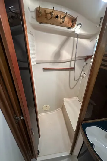 Rosy Bain Yacht Photos Pics 