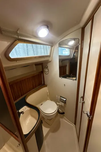 Rosy Bain Yacht Photos Pics 