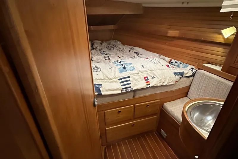 Rosy Bain Yacht Photos Pics 