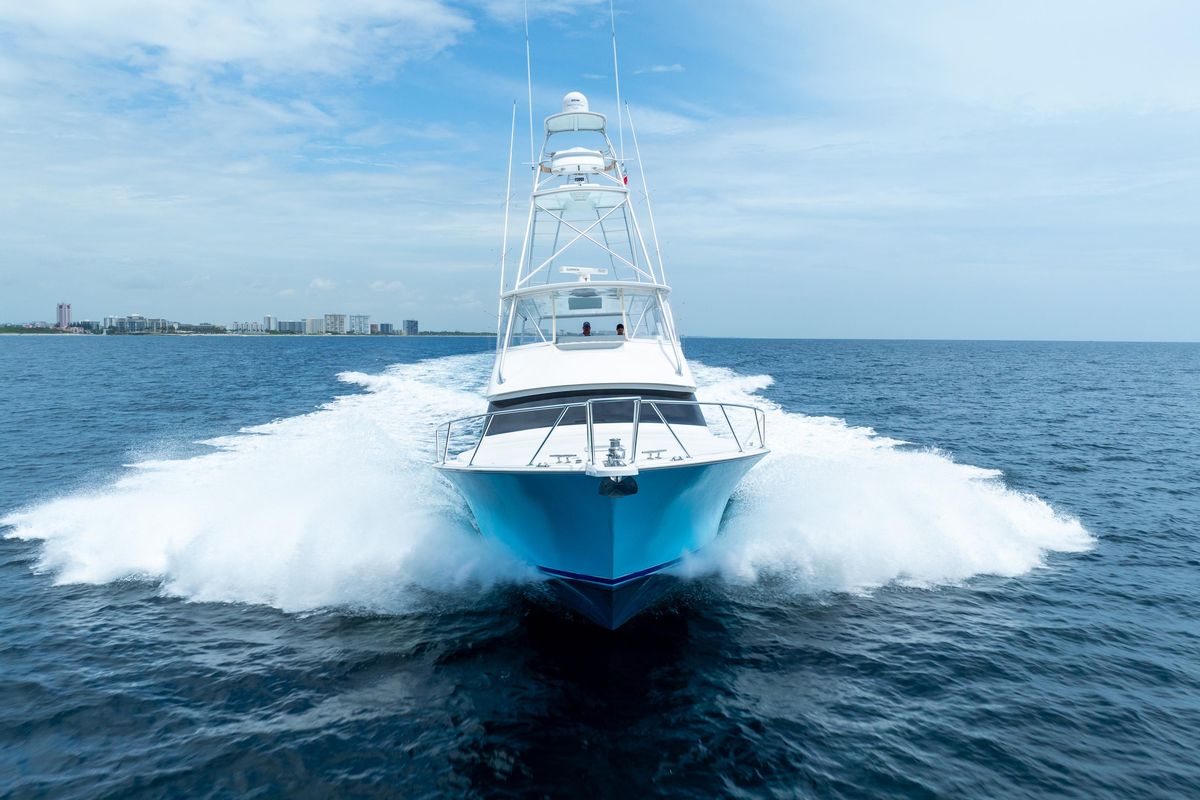 2005 Viking 52 