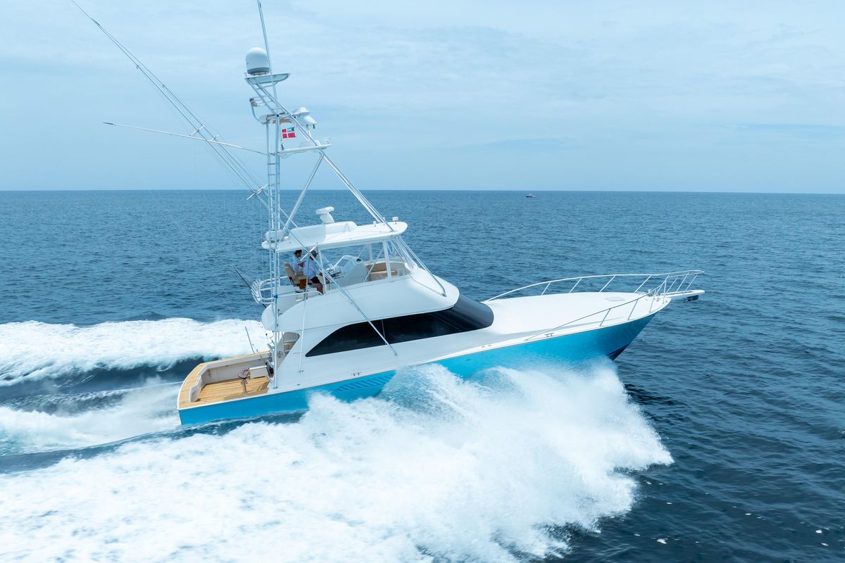 2005 Viking 52 