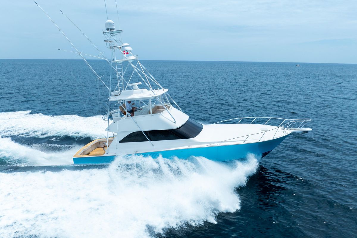 2005 Viking 52 