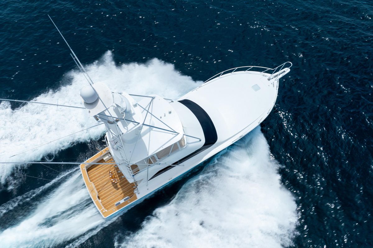 2005 Viking 52 