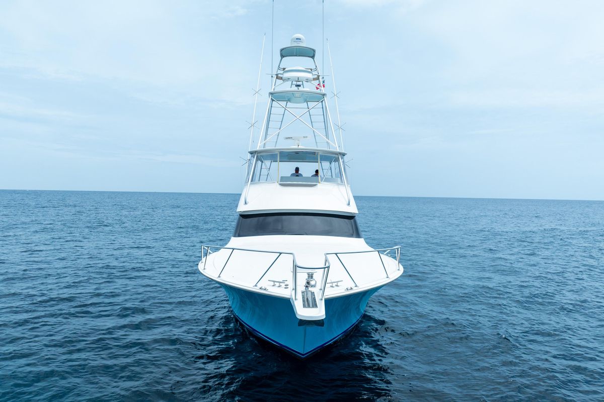 2005 Viking 52 
