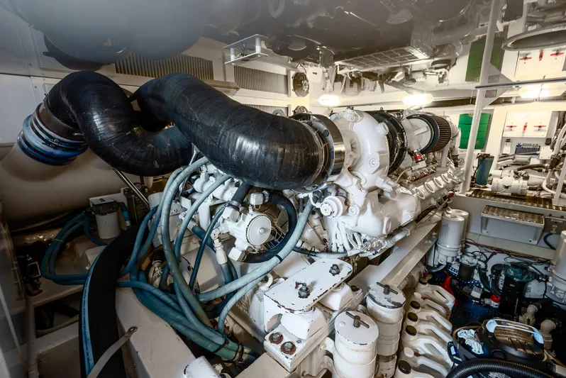 Knotty Girl Yacht Photos Pics 