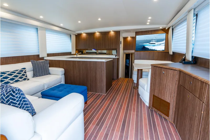 Knotty Girl Yacht Photos Pics 