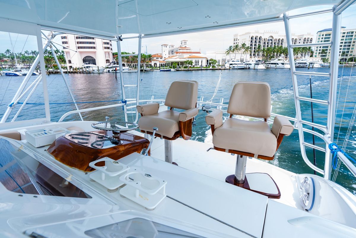 2005 Viking 52 
