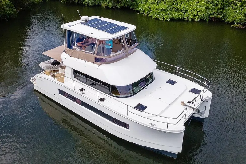 Neptune's Revenge Yacht Photos Pics 