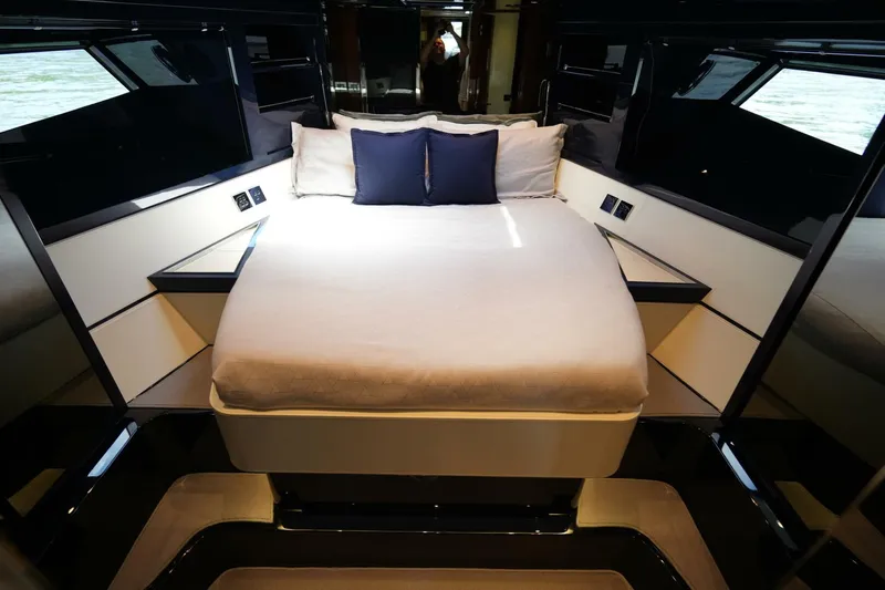 Epica Yacht Photos Pics 2021 Riva 48 Dolceriva - Image 18