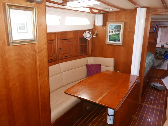 Legacy Yacht Photos Pics 