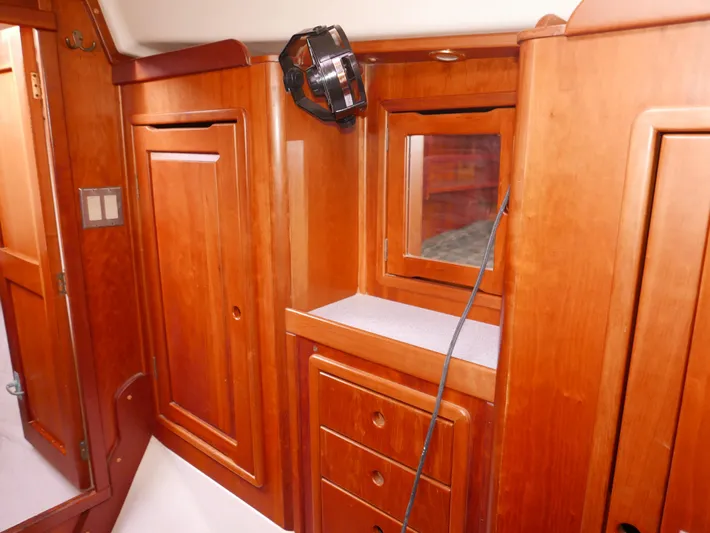 Legacy Yacht Photos Pics 