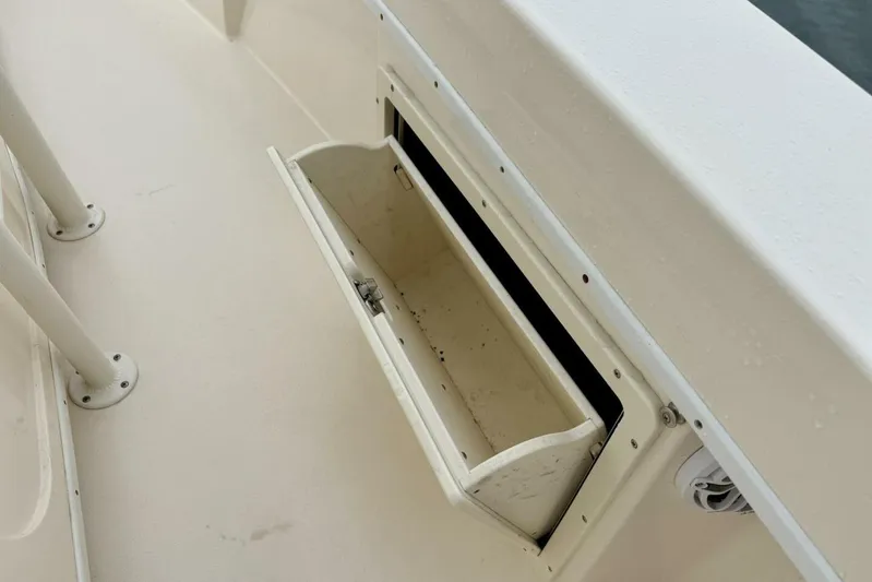  Yacht Photos Pics 2019 Young Boats 27