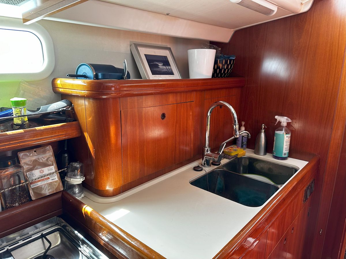 2005 Beneteau 57 