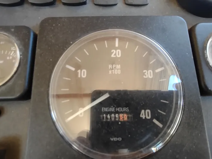 Santosha Yacht Photos Pics Tachometer of 2006 Nordic Tug 32 showing RPM and engine hours.