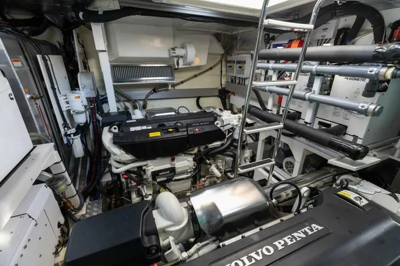 One And Only Yacht Photos Pics 