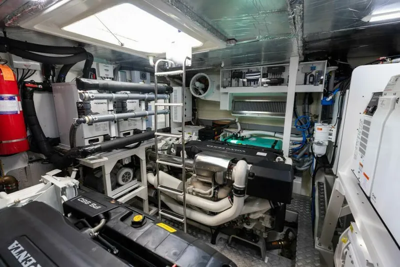 One And Only Yacht Photos Pics 