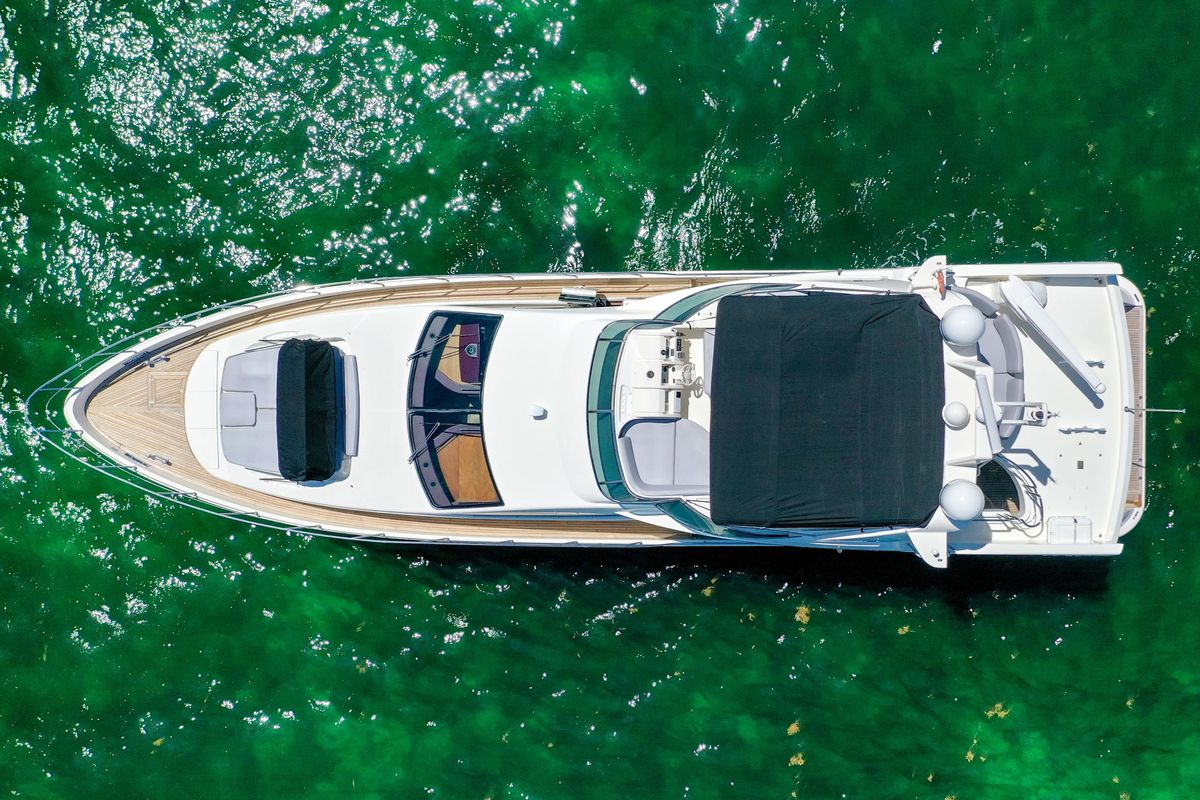 2009 Azimut 75 