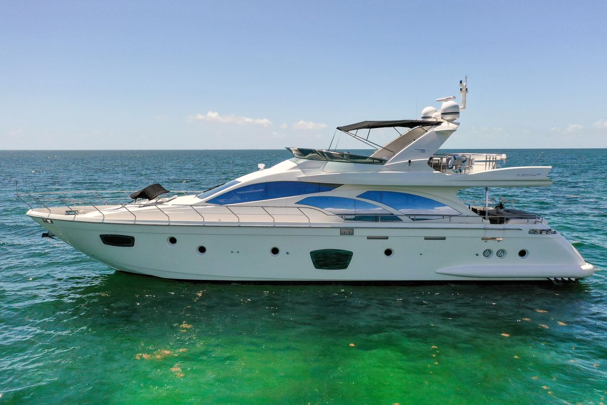 2009 Azimut 75 