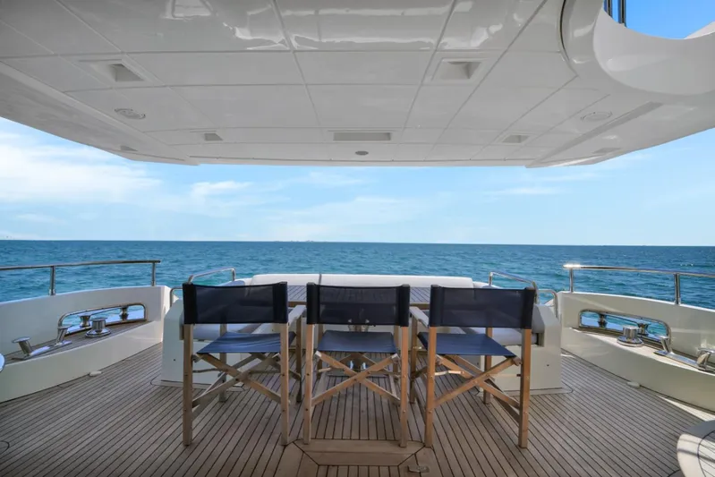  Yacht Photos Pics Luxury Azimut 75 yacht deck with ocean view, 2009 model.