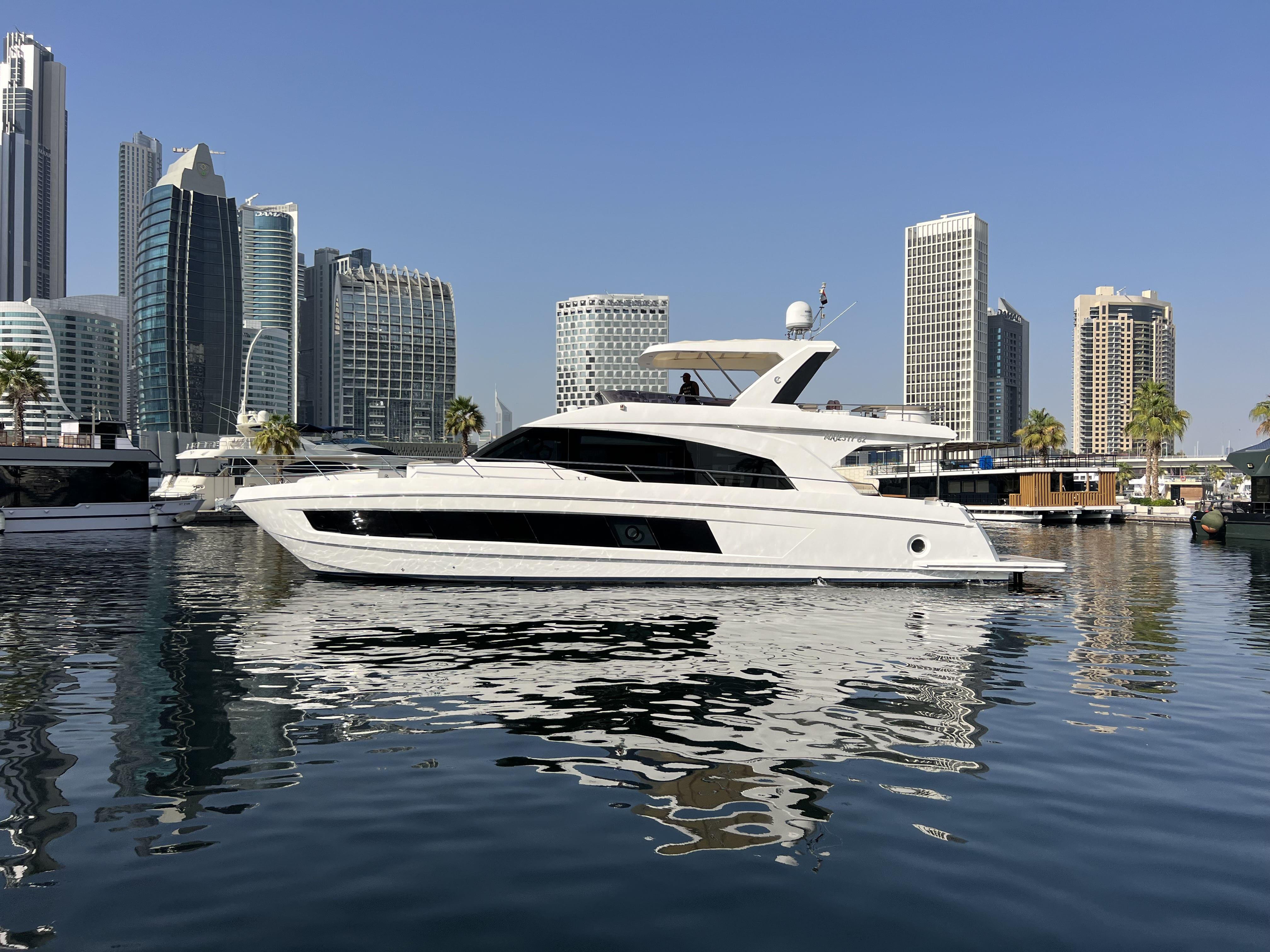 Gulf Craft Majesty 62