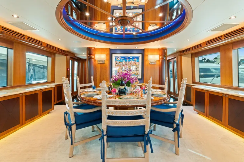 Magic Yacht Photos Pics 