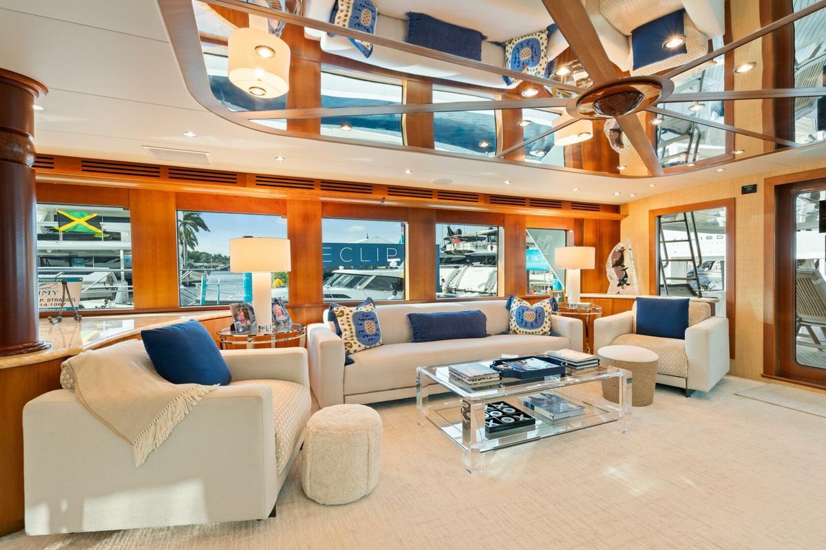 2005 Hatteras 100 