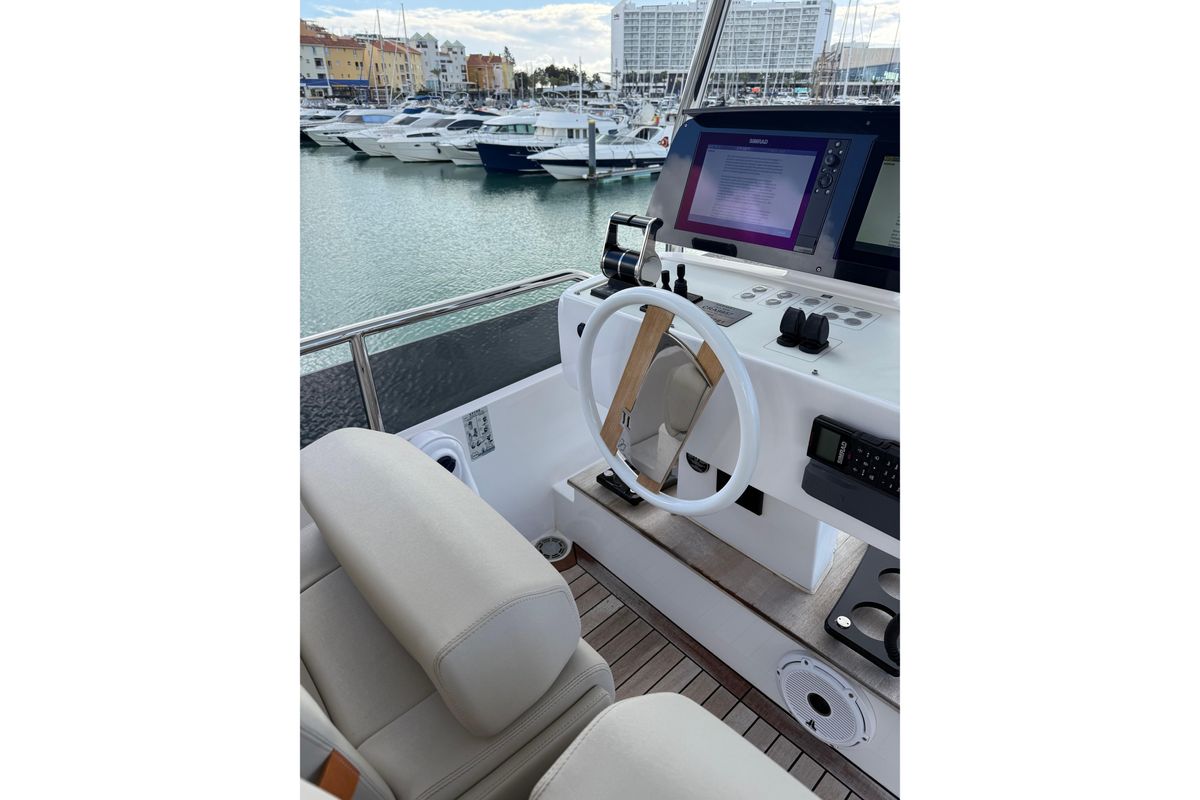 2023 Ferretti Yachts 59 