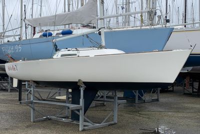 2001 J Boats J/22