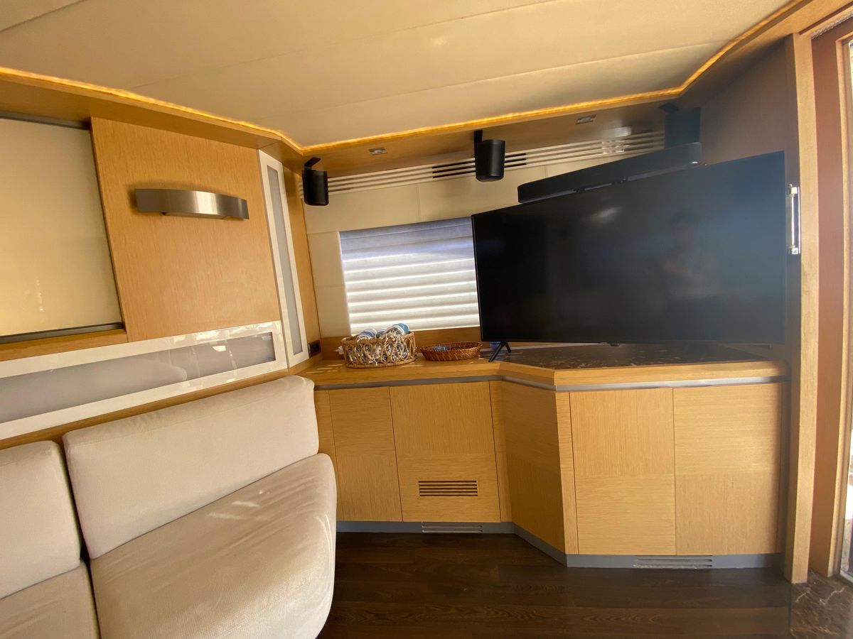 2008 Dominator 69 