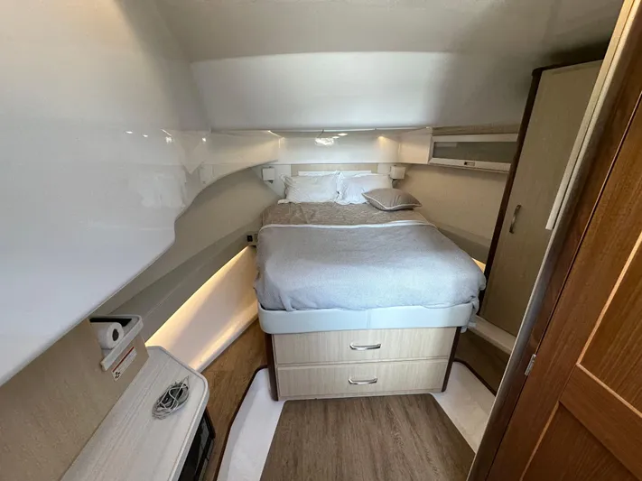  Yacht Photos Pics 2025 REGAL 36 XO - Image 22