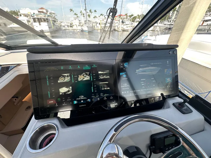  Yacht Photos Pics 2025 REGAL 36 XO - Image 16