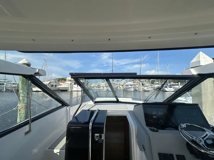  Yacht Photos Pics 2025 REGAL 36 XO - Image 13