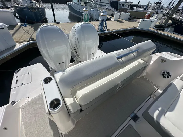  Yacht Photos Pics 2025 REGAL 36 XO - Image 30