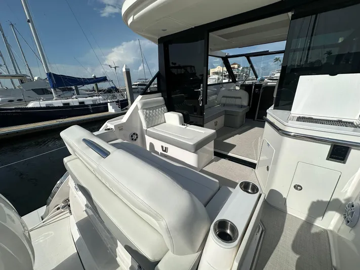  Yacht Photos Pics 2025 REGAL 36 XO - Image 6