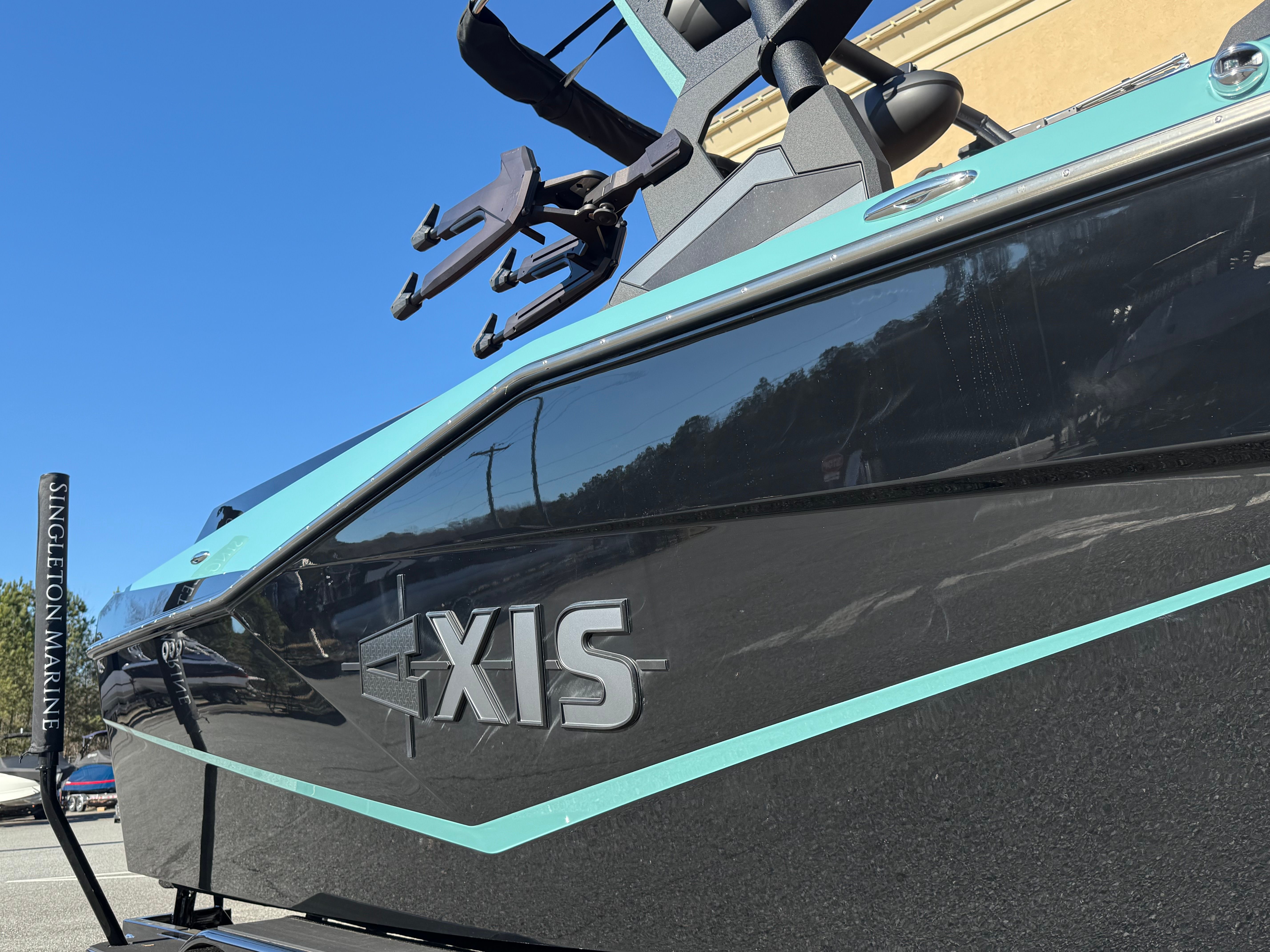 2026 AXIS T235 - Image 8