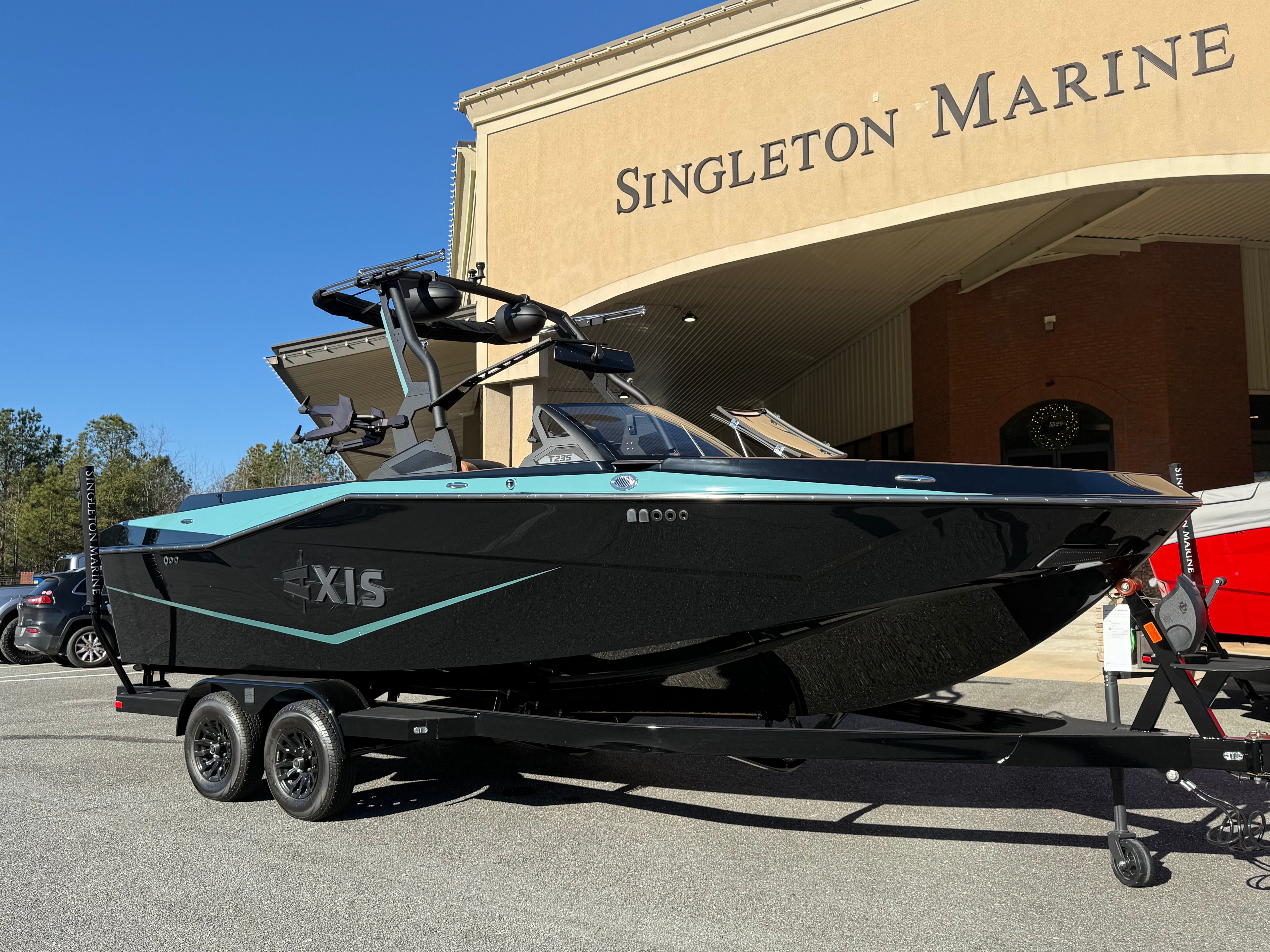 2026 AXIS T235 - Image 2