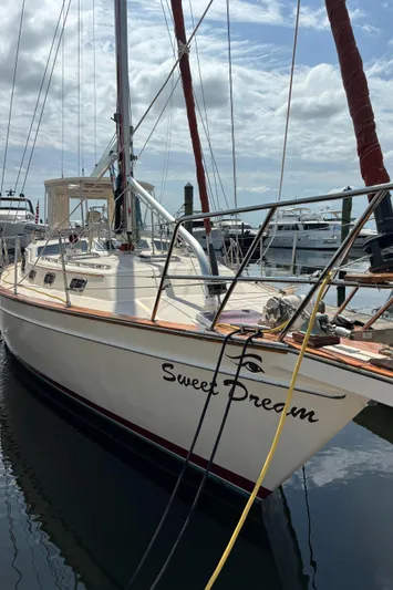 Sweet Dream Yacht Photos Pics 