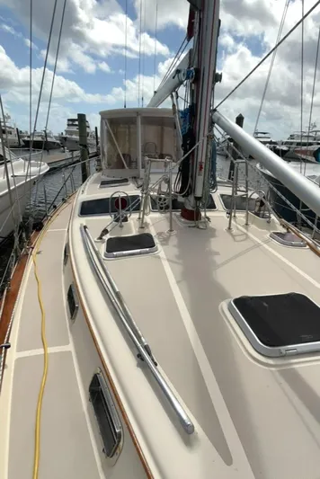 Sweet Dream Yacht Photos Pics 