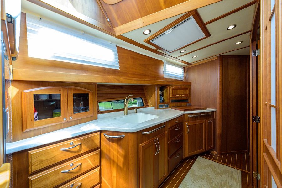 2015 Sabre 48 Salon Express