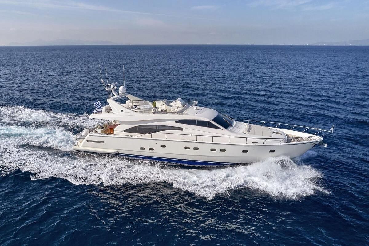 2000 Ferretti Yachts 67 