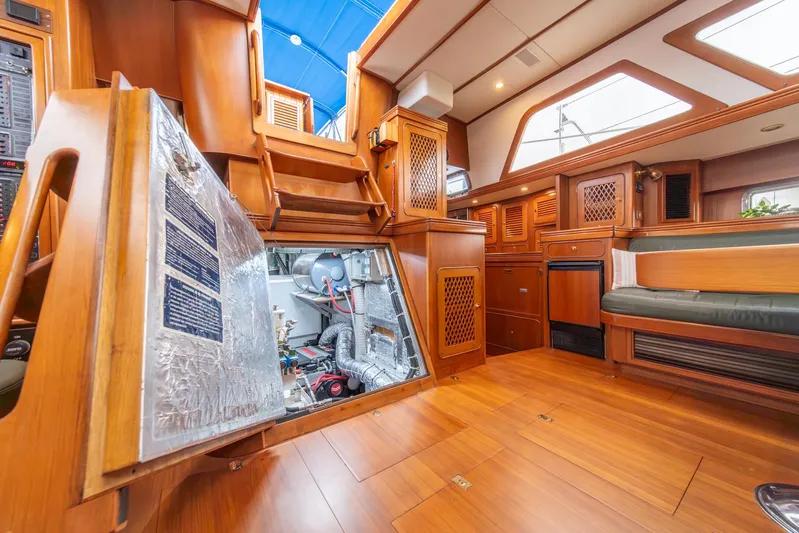 Voodoo Yacht Photos Pics 