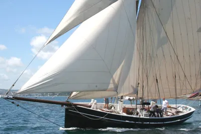 Custom Luke Powell Pilot Cutter
