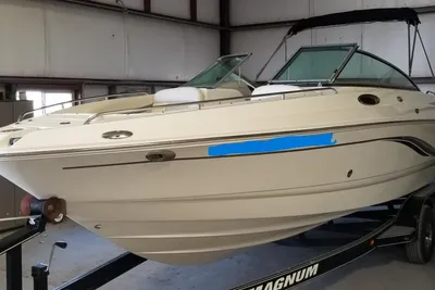 Chaparral 256 SSi