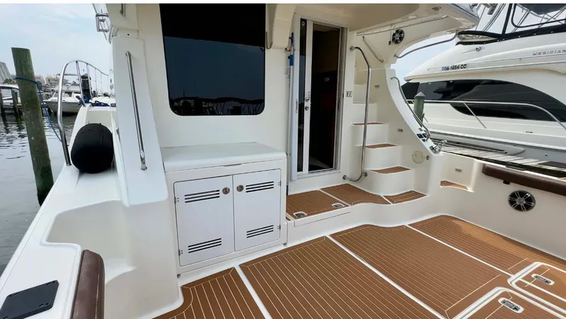 Team 45 Yacht Photos Pics 